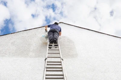 Peinture extérieure à Badaroux — façades et ravalement